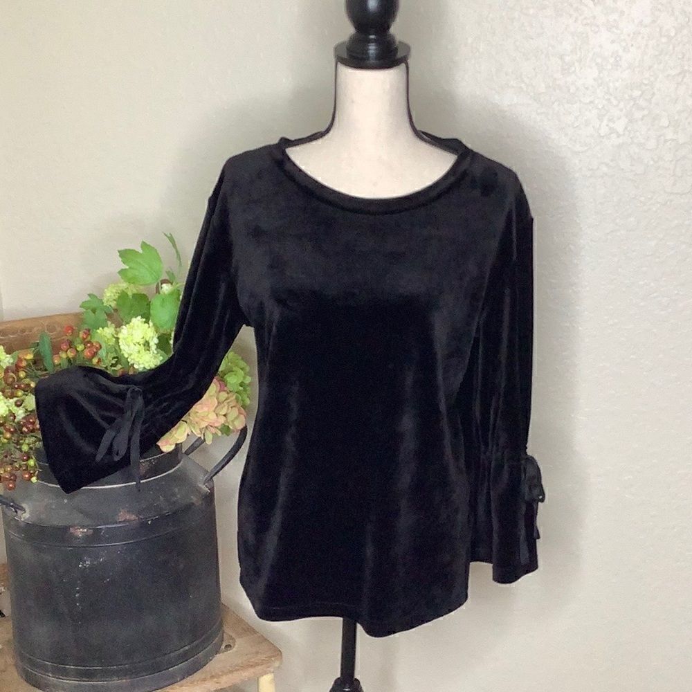 Sanctuary Black Velvet Bell Sleeve Top Size S